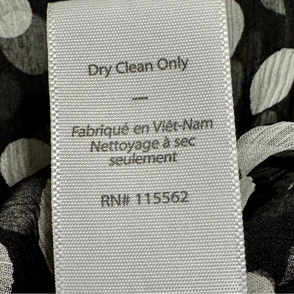 Elizabeth and James 100% Silk Black and White Polka Dot Button Front Blouse Top - Picture 13 of 15